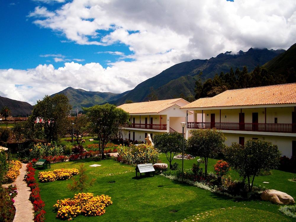 Hotel Agustos Урубамба Экстерьер фото