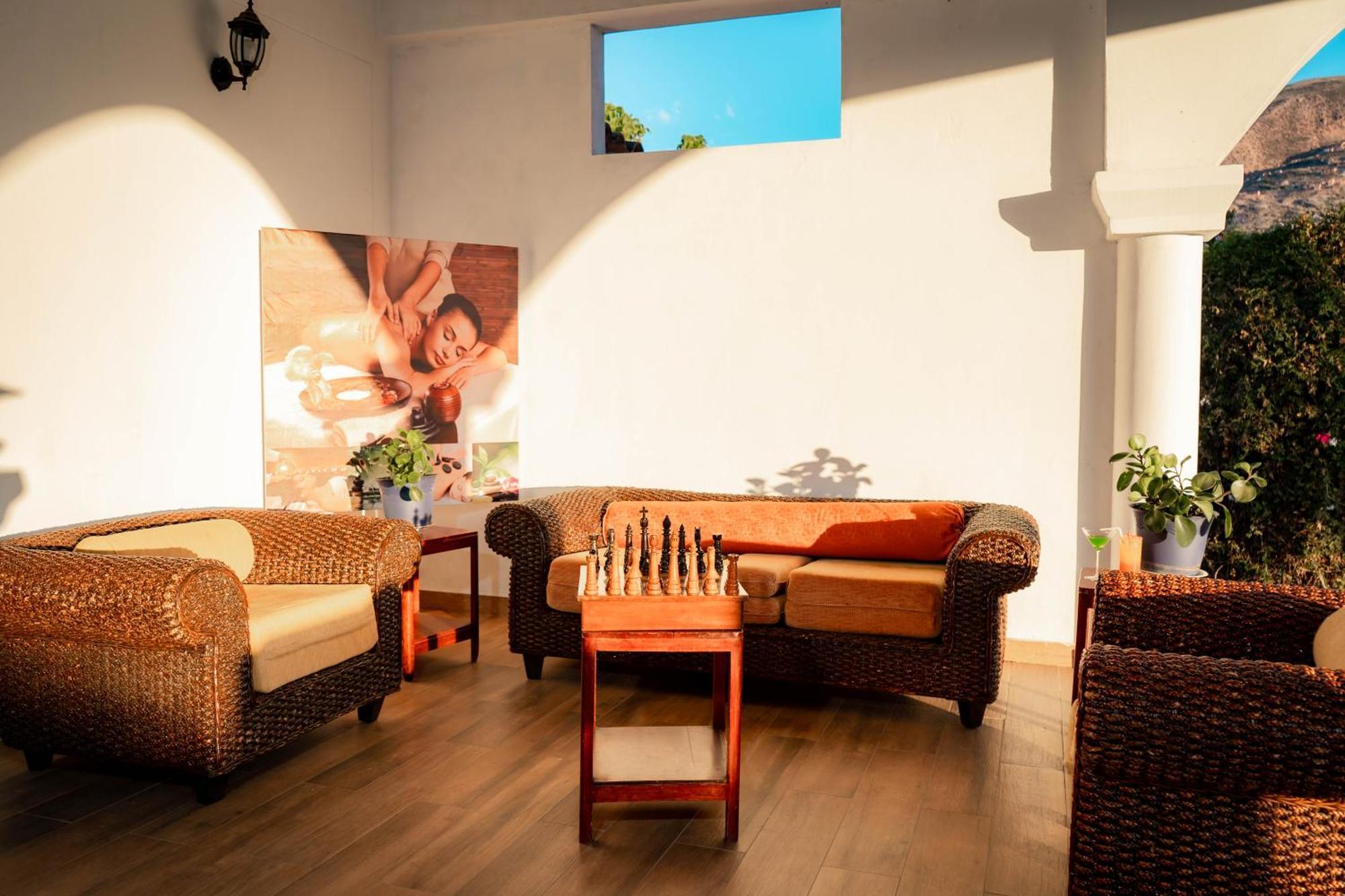 Hotel Agustos Урубамба Экстерьер фото