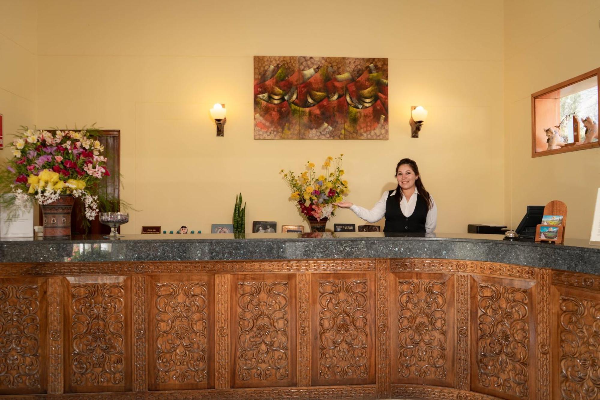 Hotel Agustos Урубамба Экстерьер фото
