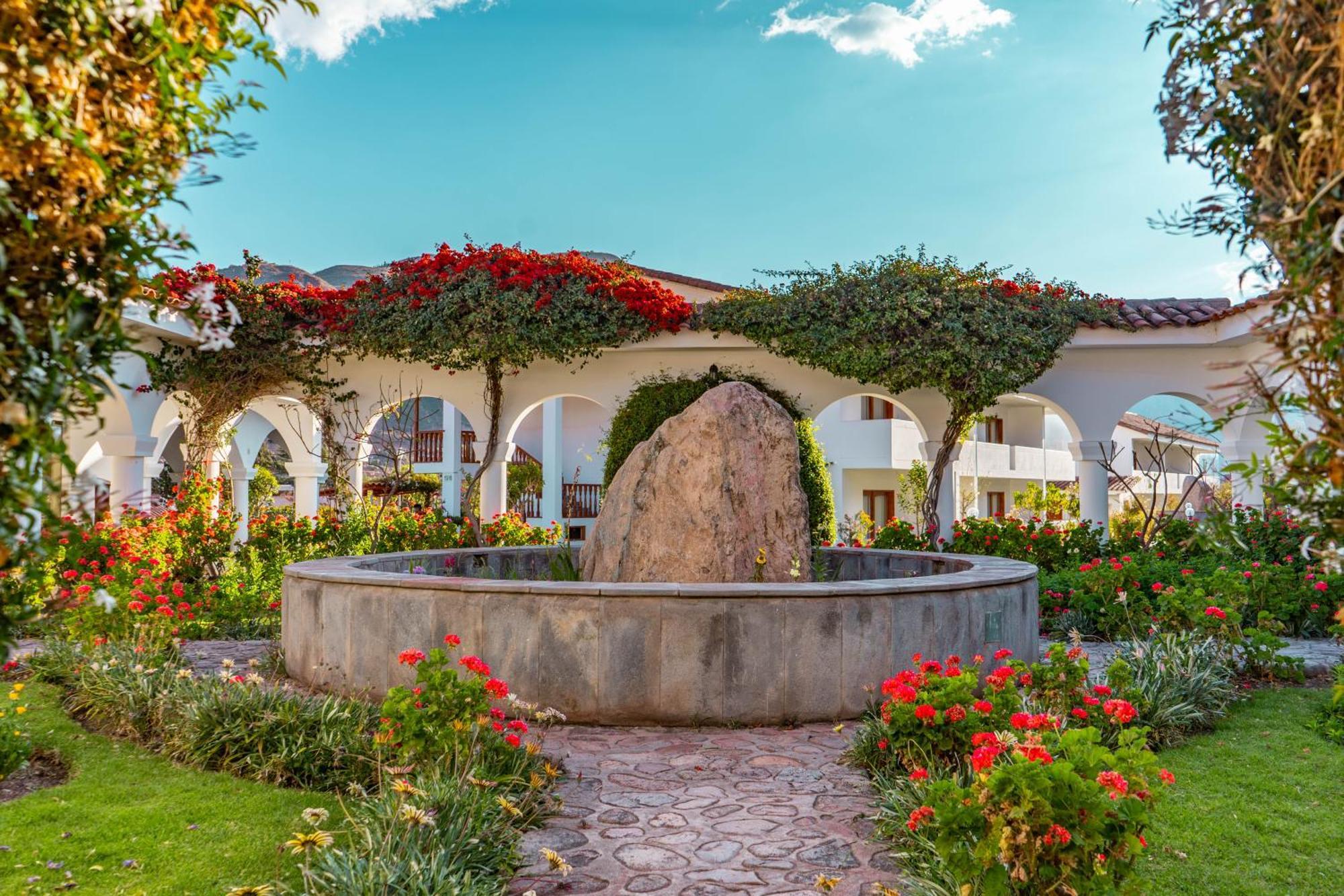 Hotel Agustos Урубамба Экстерьер фото