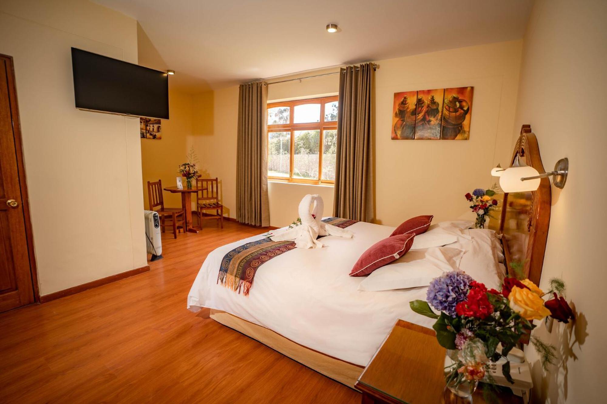Hotel Agustos Урубамба Экстерьер фото
