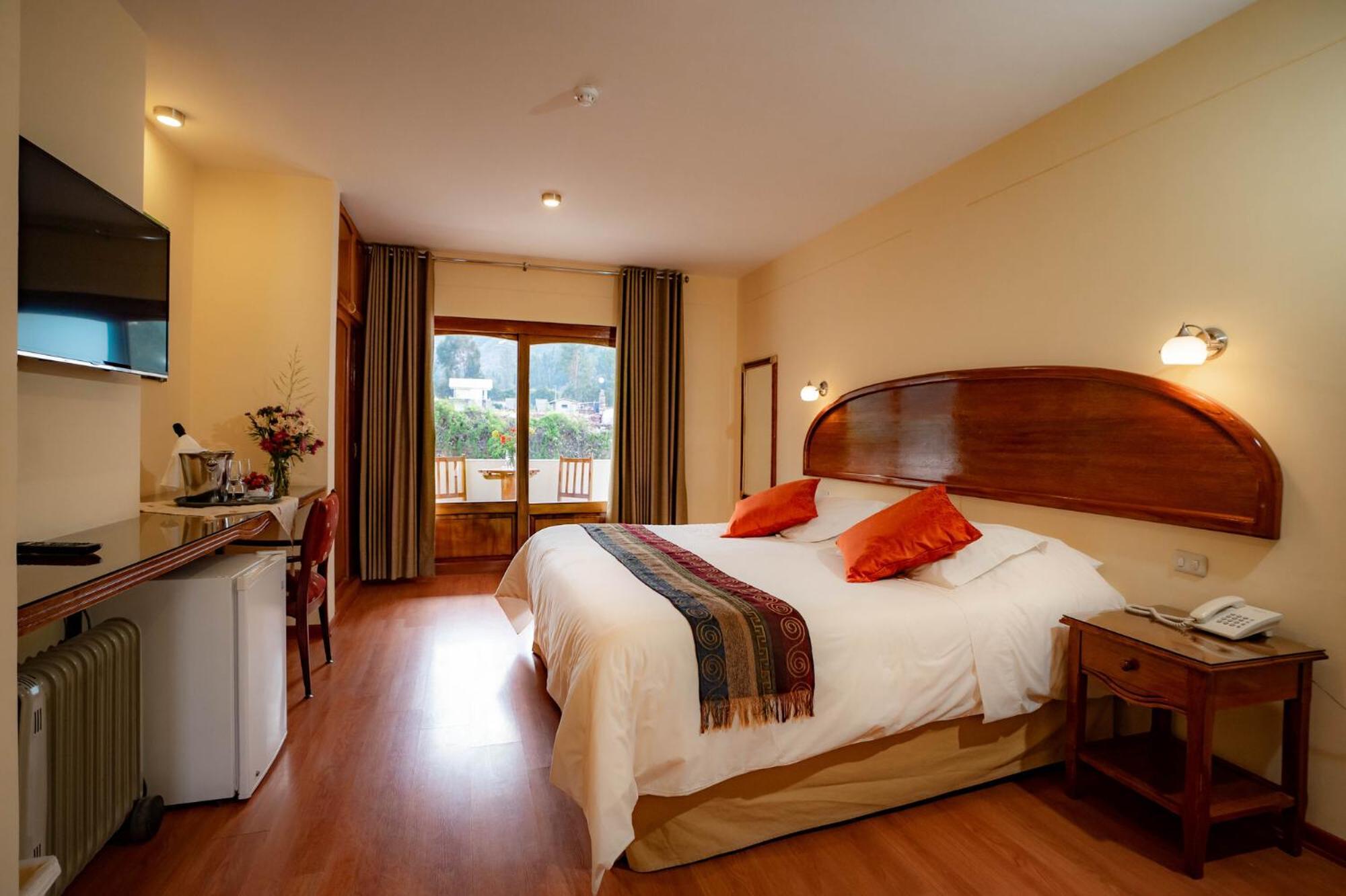 Hotel Agustos Урубамба Экстерьер фото